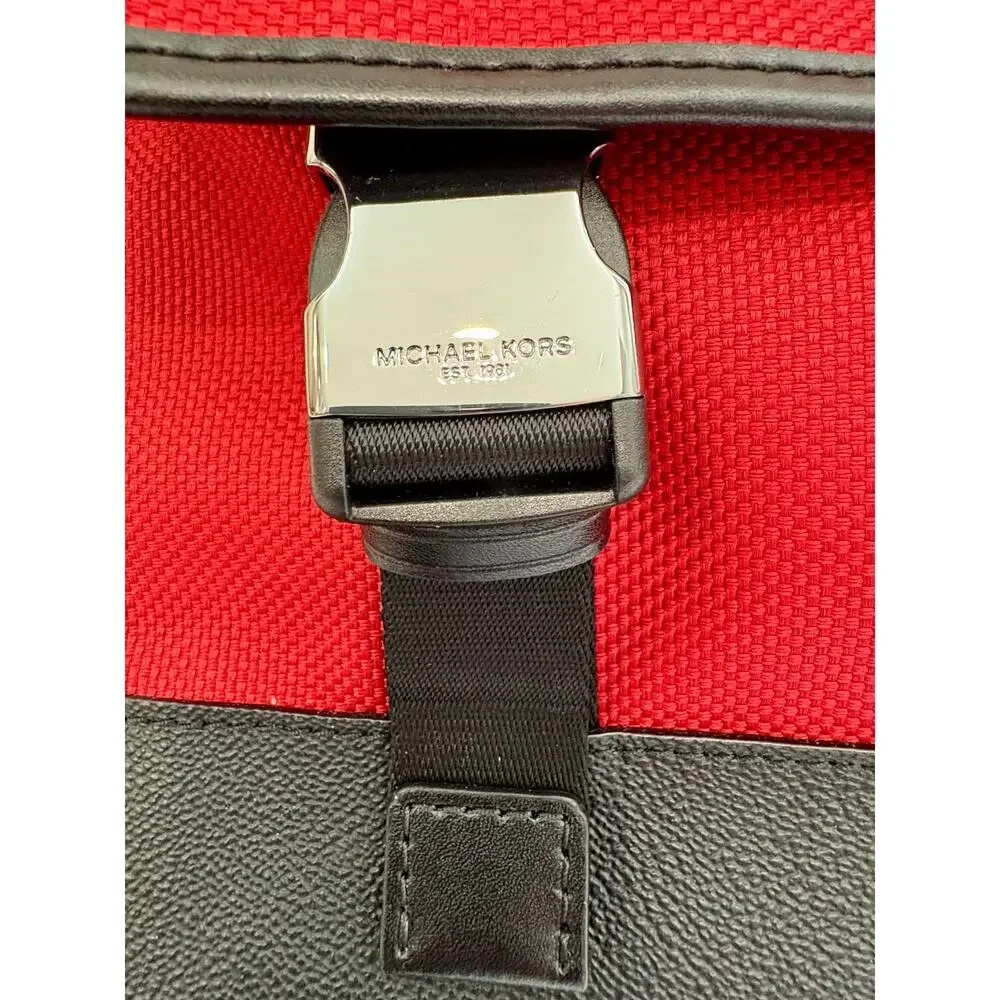 MICHAEL KORS Messenger Bag in Red & Black - Mint Condition - Retail: $280